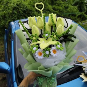 Green Serenity Heart Bouquet